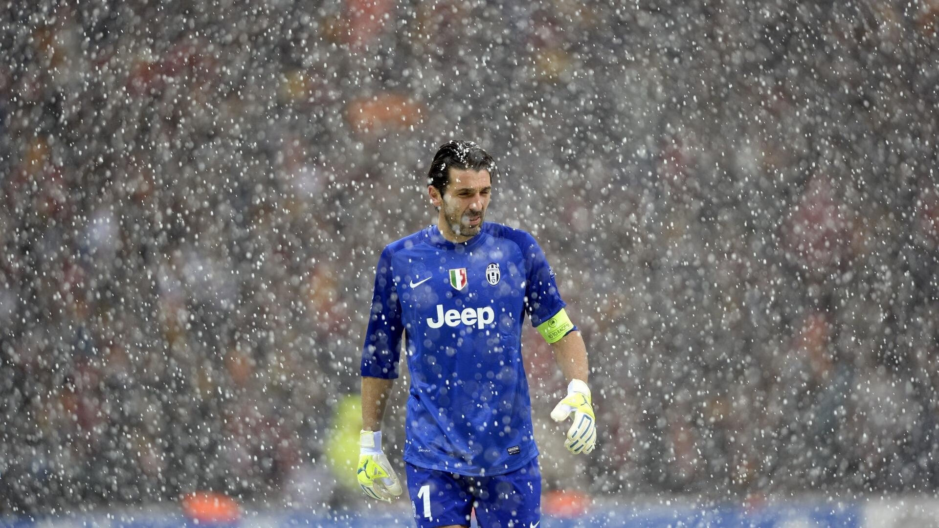 莱万联赛第200球，德甲史上首屈一指的射手，莱万拿过几次德甲金靴